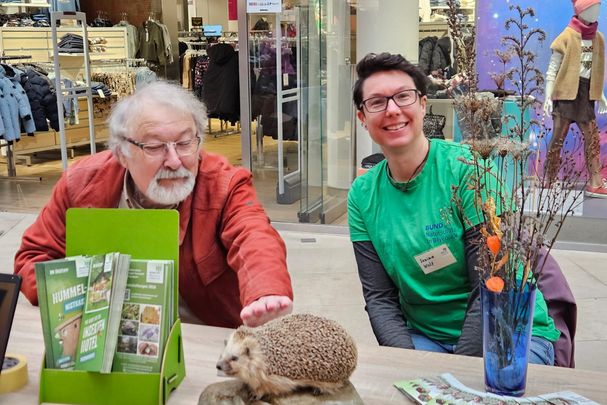 Alfons und Janina beantworteten alle Fragen der Besucher:innen; Foto: Daniela Gabler